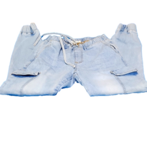 Almost Famous jeans sz. Medium